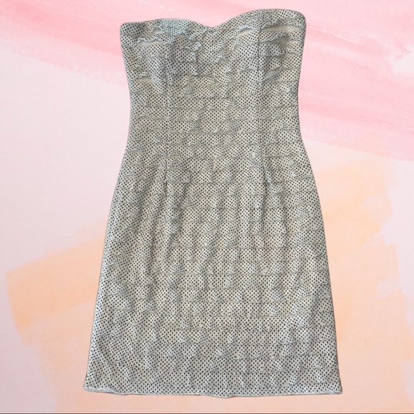 Lovely Day Woman’s Strapless White Pencil Dress - Picture 2 of 3